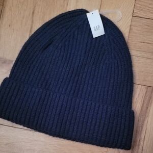 GAP/Navy Beanie